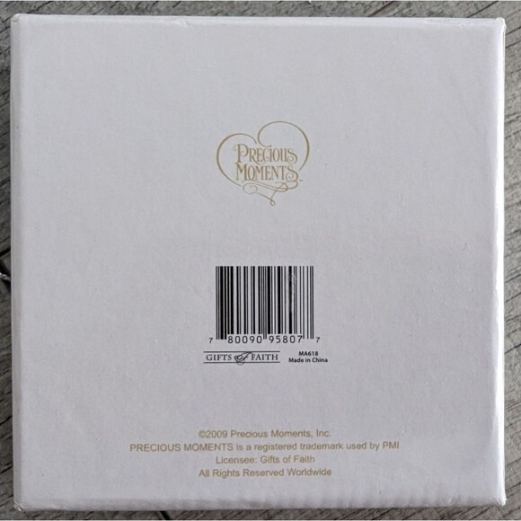 Precious Moments First communion remembrance keepsake medallion Ornament - Picture 8 of 8